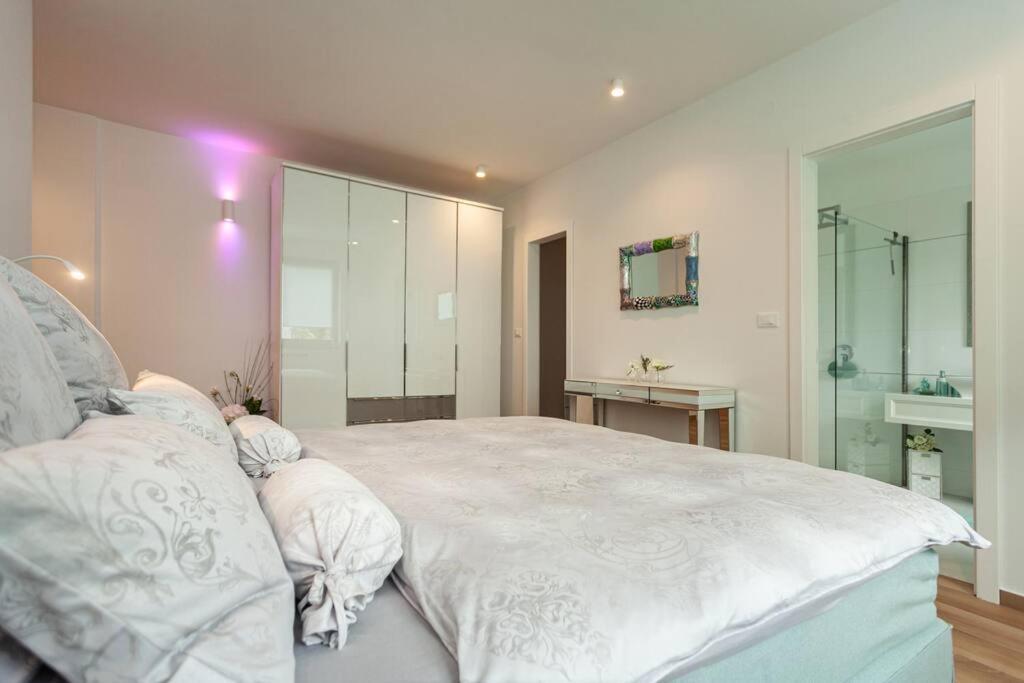 Apartment Capo D'Oro Rovinj Exteriör bild